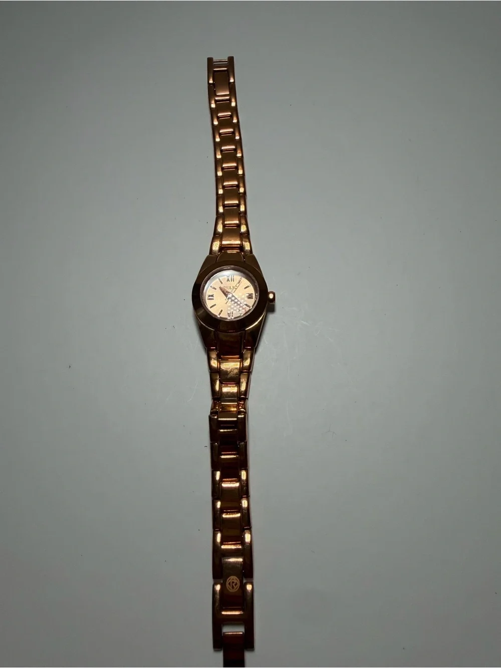 Relic by fossil womens micro wristwatch gold tone round analog dial watch
